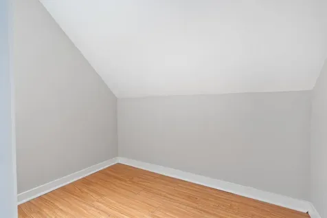 4 Geneva Street Manchester NH 03102