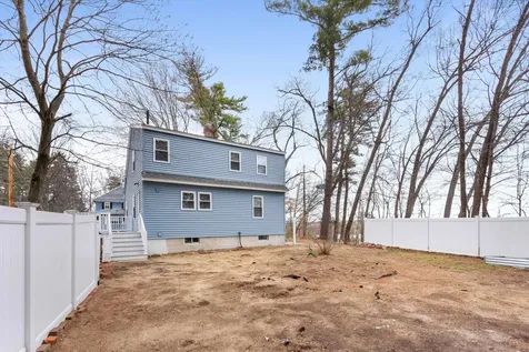 4 Geneva Street Manchester NH 03102