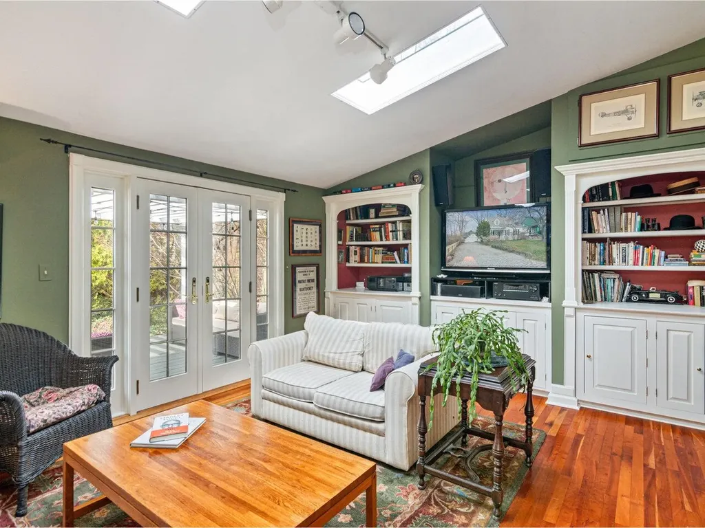 16 White Place South Burlington VT 05401