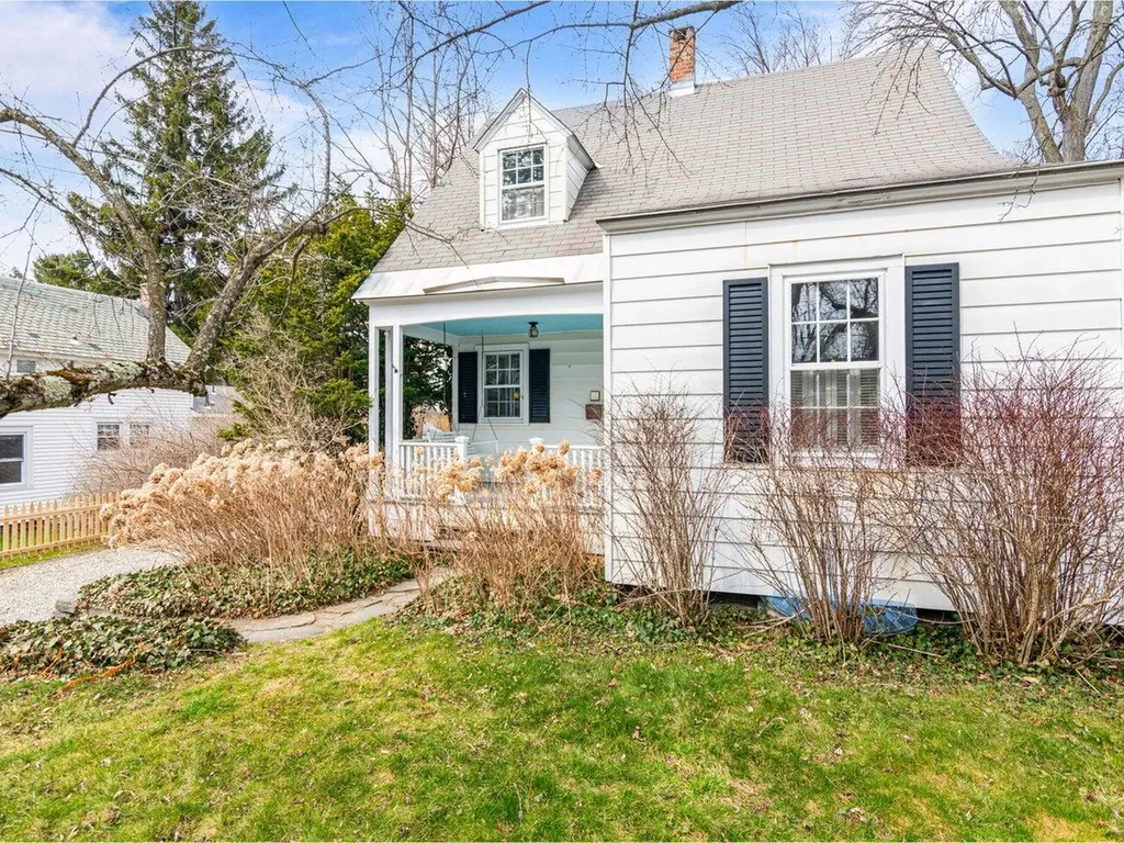 16 White Place South Burlington VT 05401