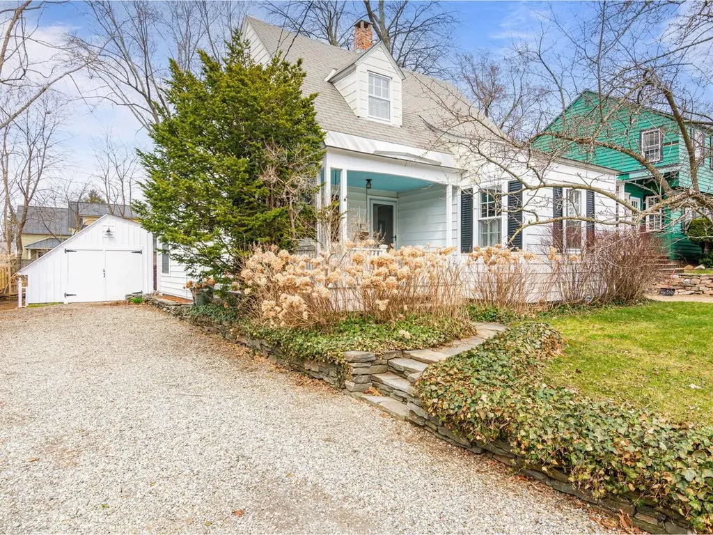 16 White Place South Burlington VT 05401