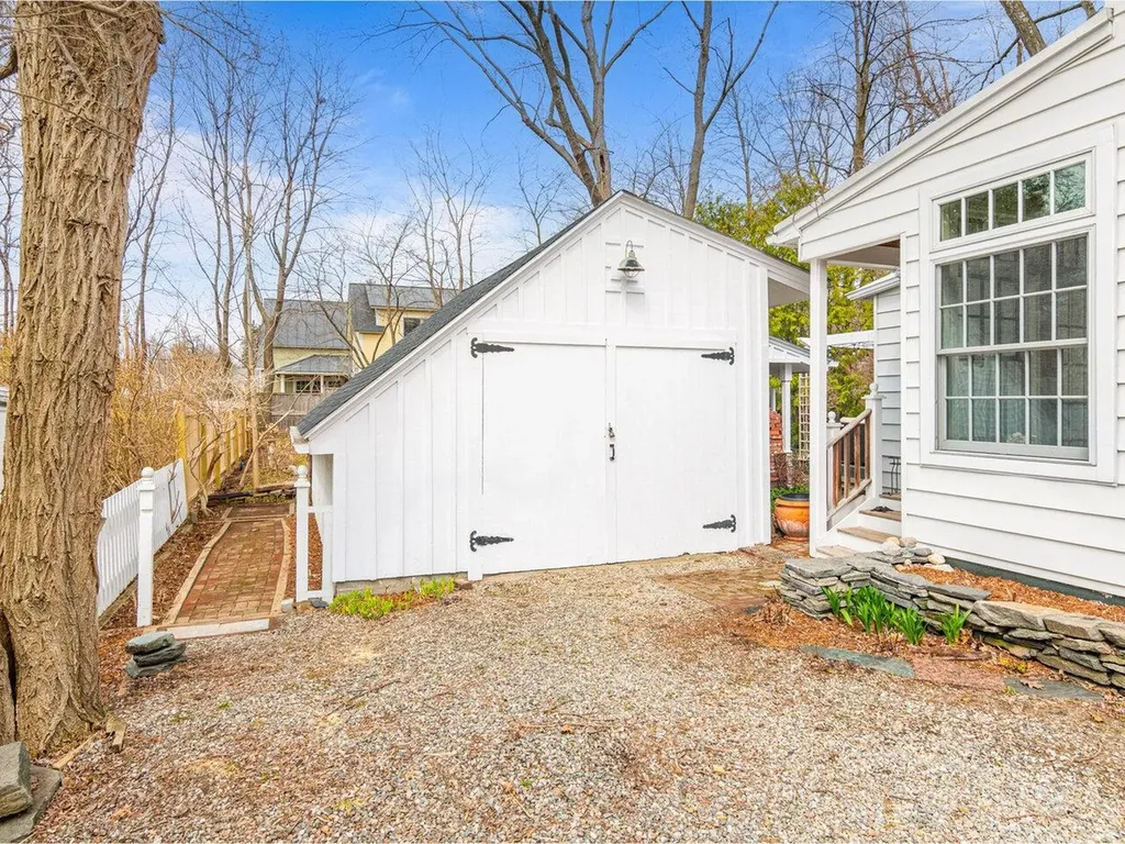 16 White Place South Burlington VT 05401