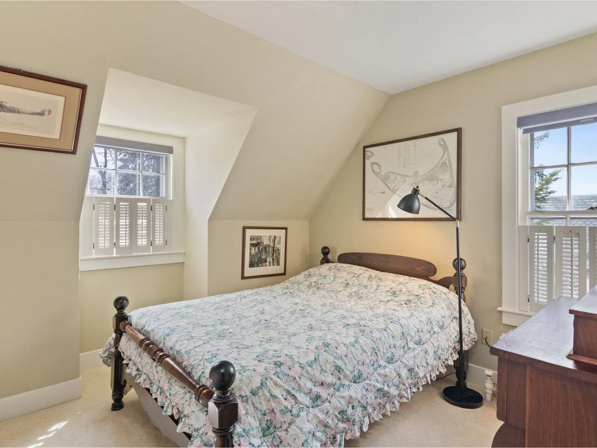 16 White Place South Burlington VT 05401