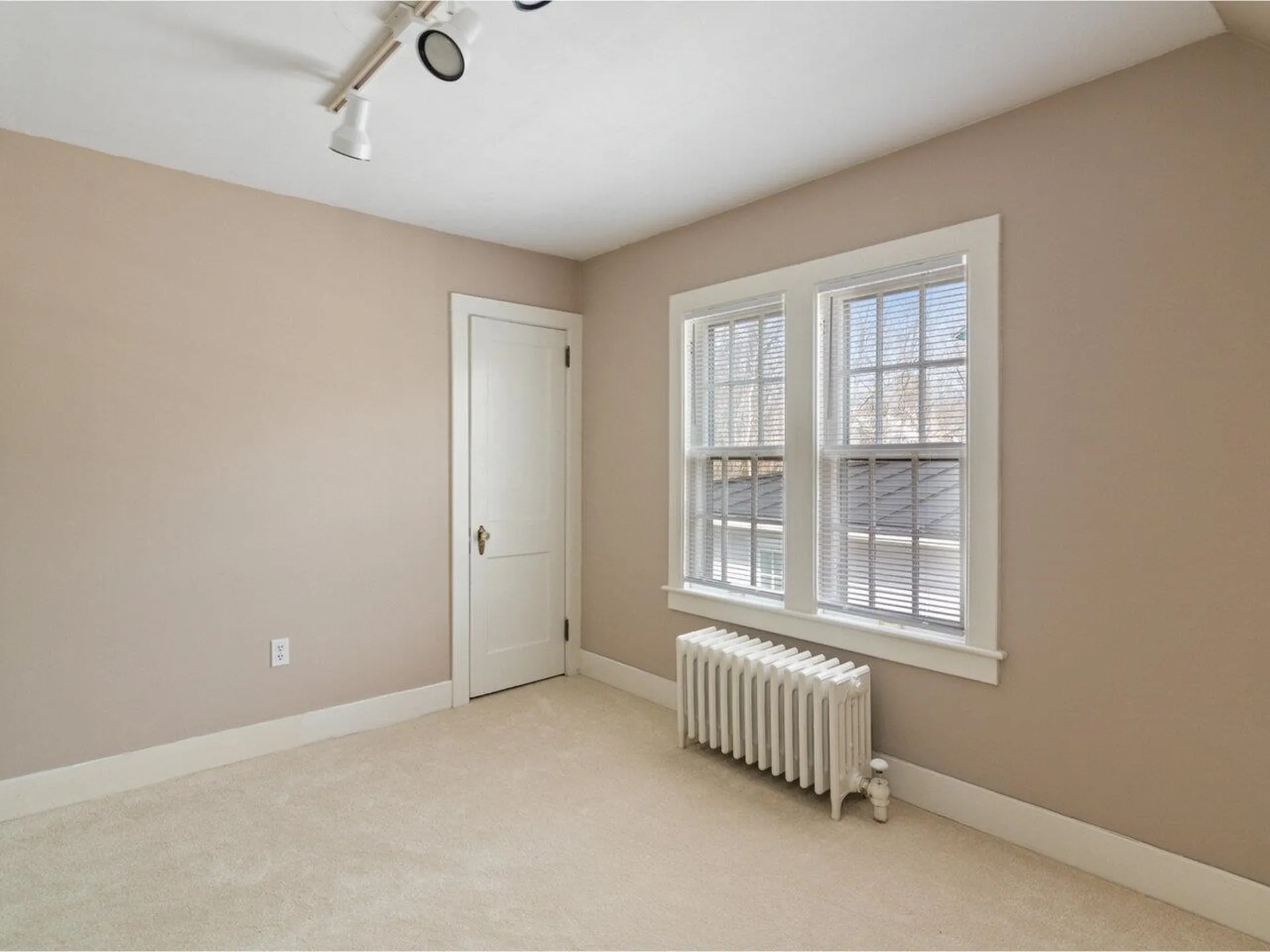 16 White Place South Burlington VT 05401