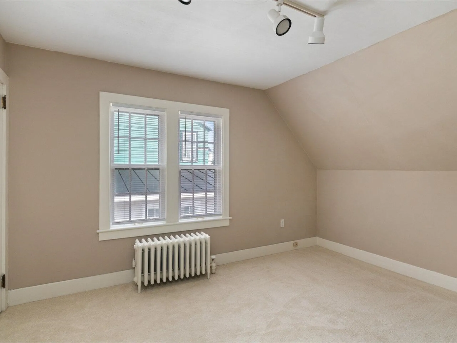 16 White Place South Burlington VT 05401