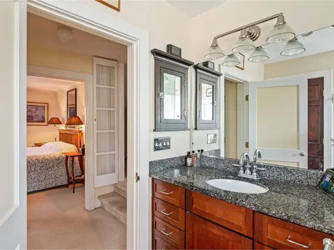 16 White Place South Burlington VT 05401