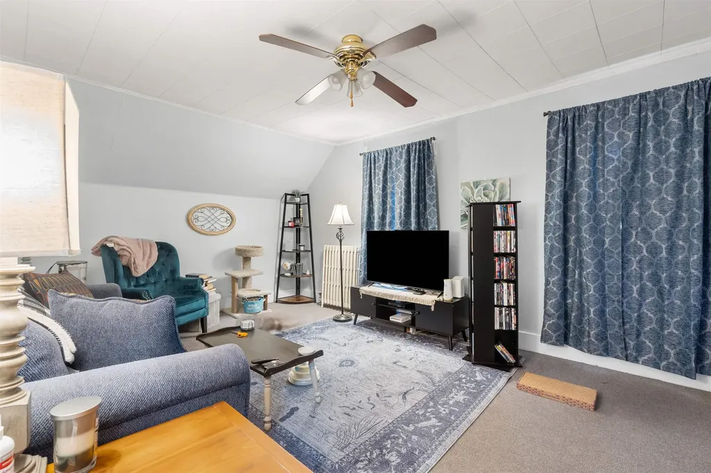 166 Gilford Avenue Laconia NH 03246