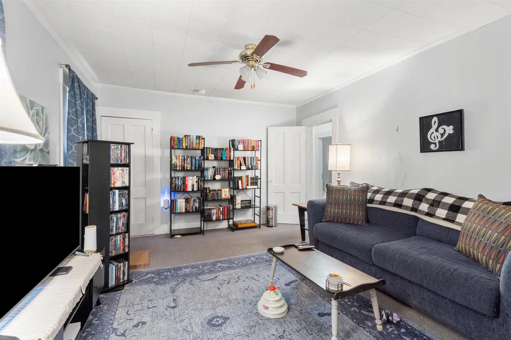 166 Gilford Avenue Laconia NH 03246