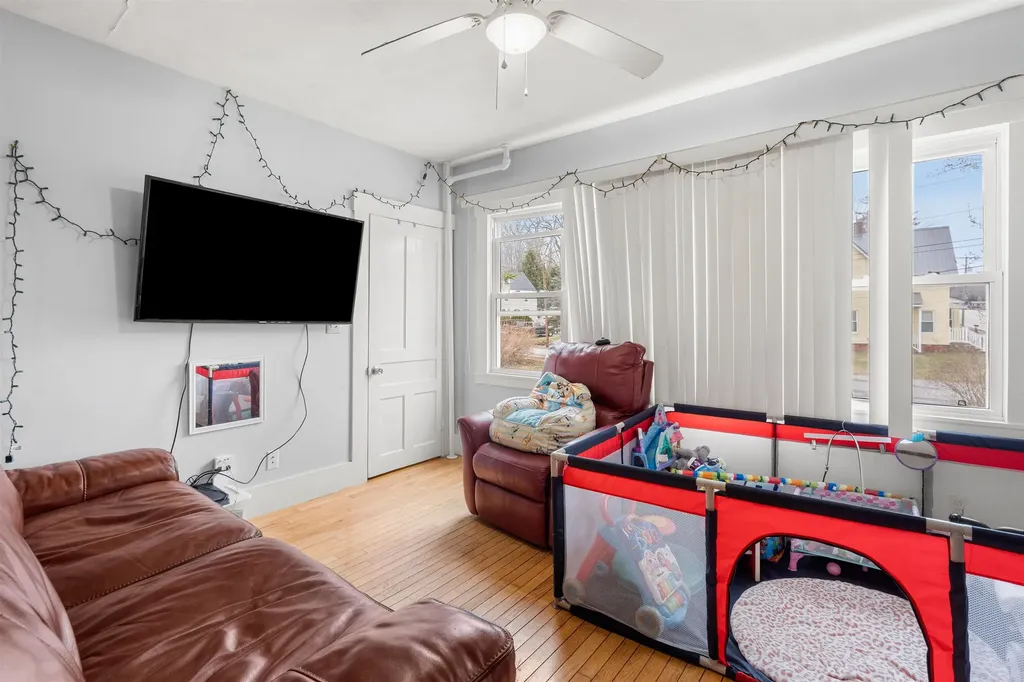 166 Gilford Avenue Laconia NH 03246