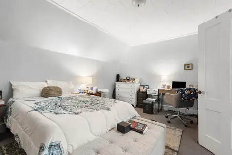 166 Gilford Avenue Laconia NH 03246