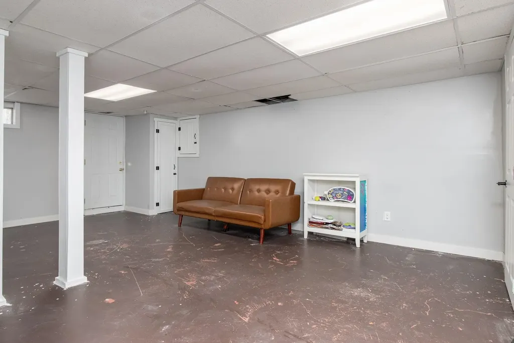 13 Jonathan Lane Bow NH 03304