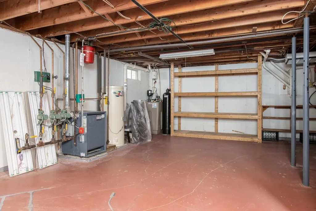 13 Jonathan Lane Bow NH 03304