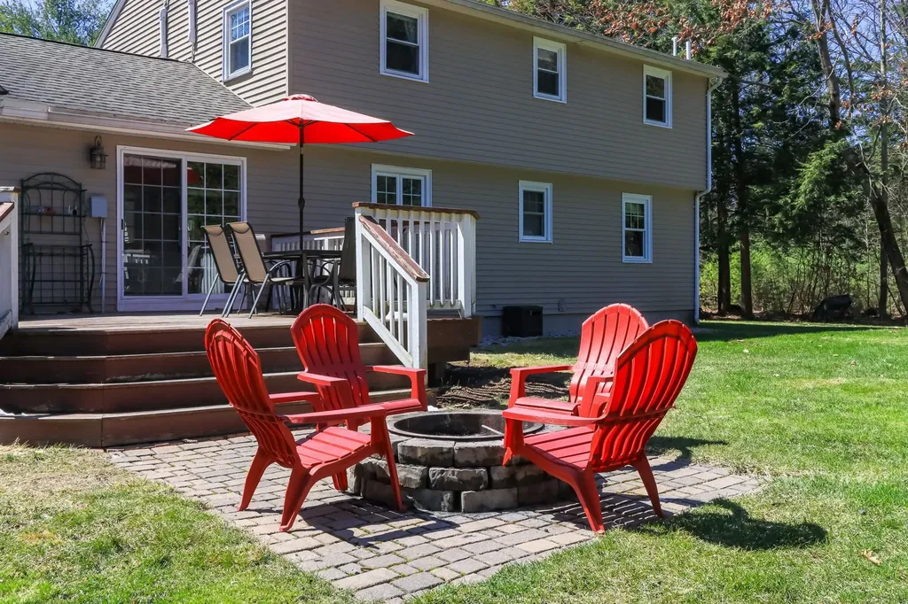 13 Jonathan Lane Bow NH 03304