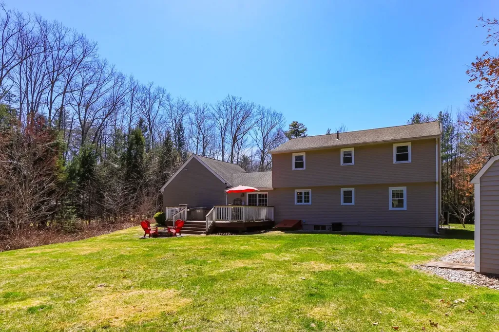 13 Jonathan Lane Bow NH 03304