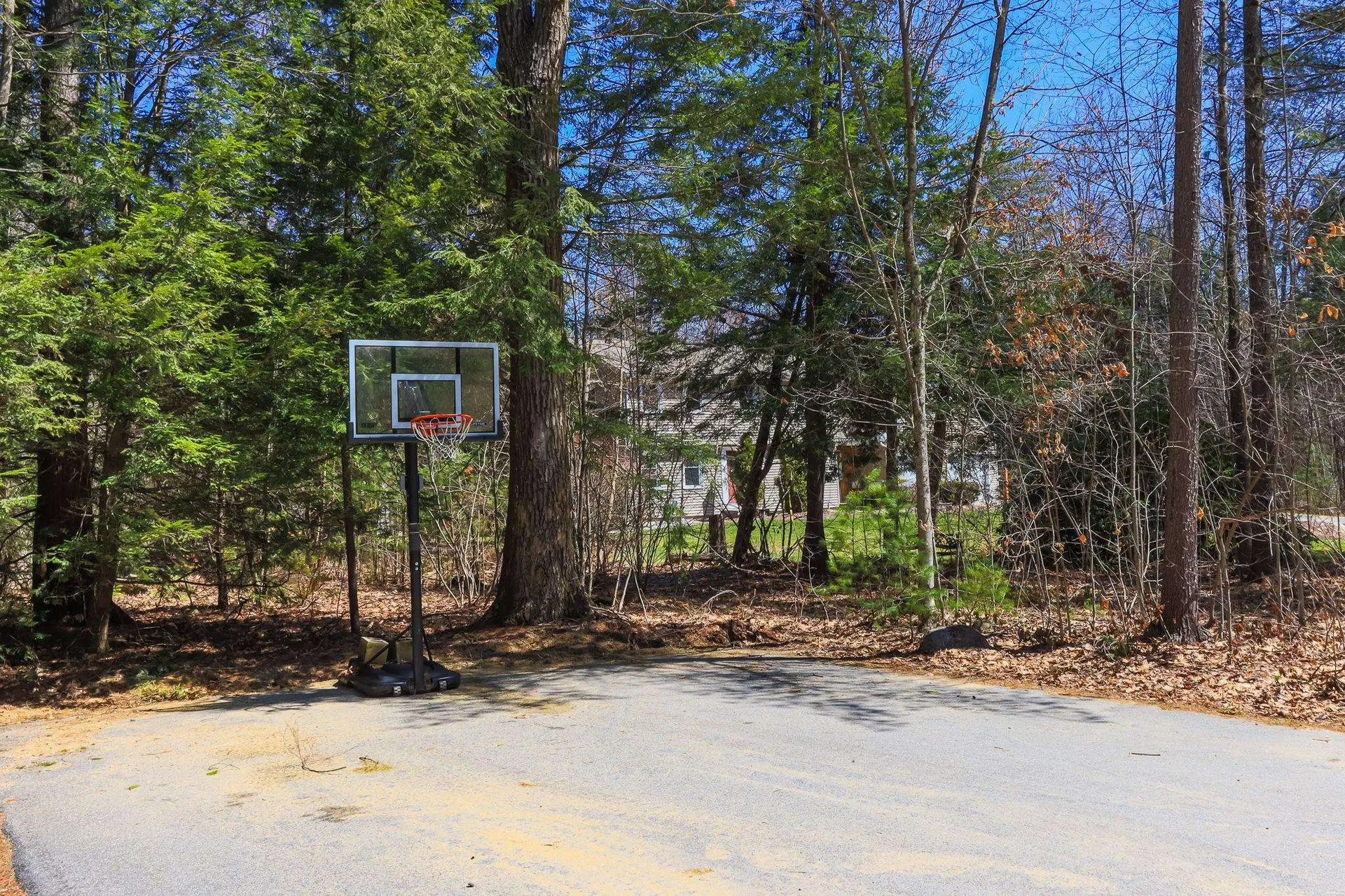 13 Jonathan Lane Bow NH 03304