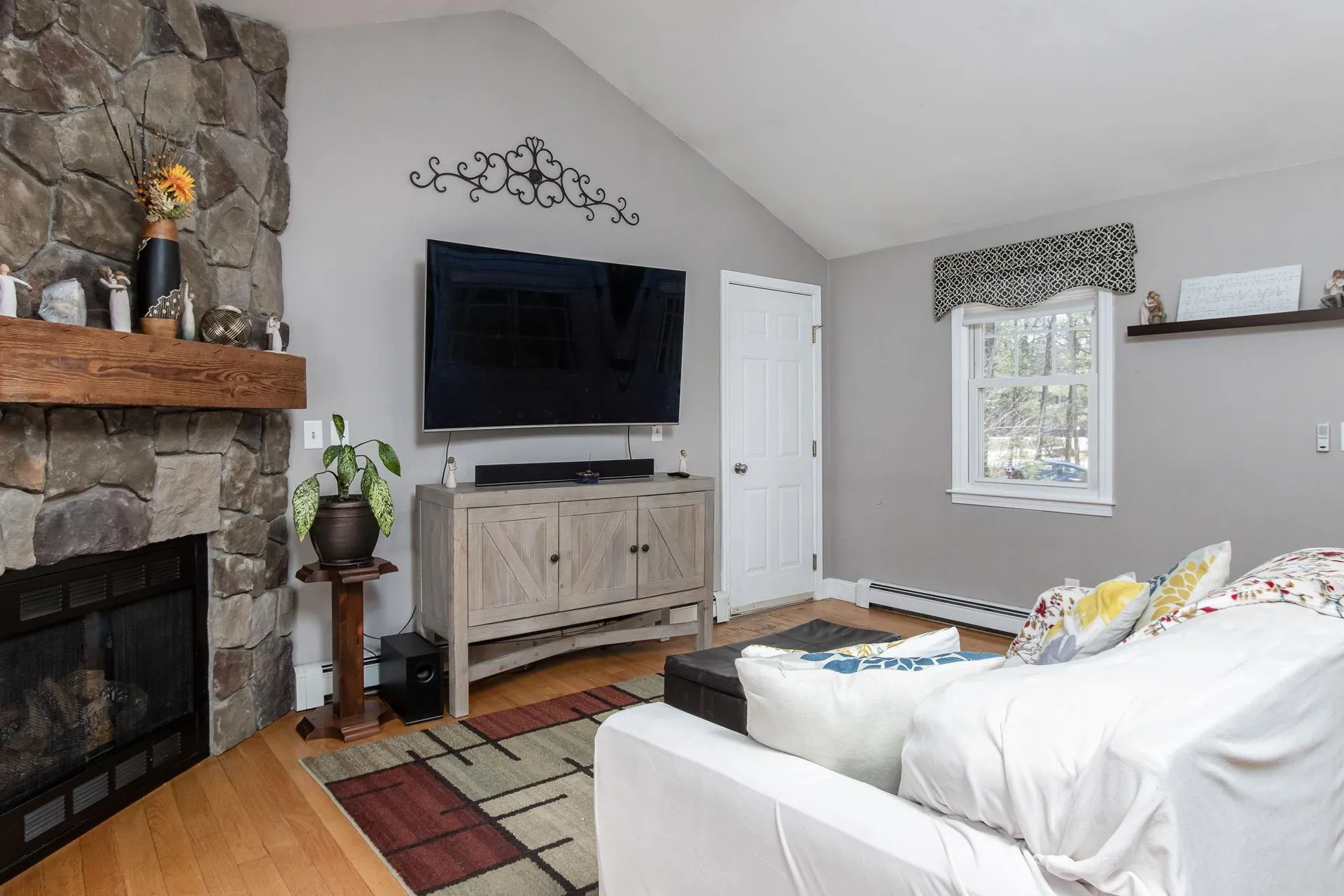 13 Jonathan Lane Bow NH 03304