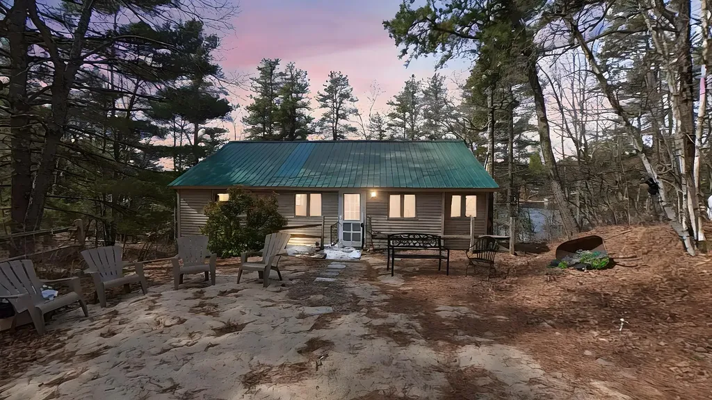 61 E Danforth Road Freedom NH 03836