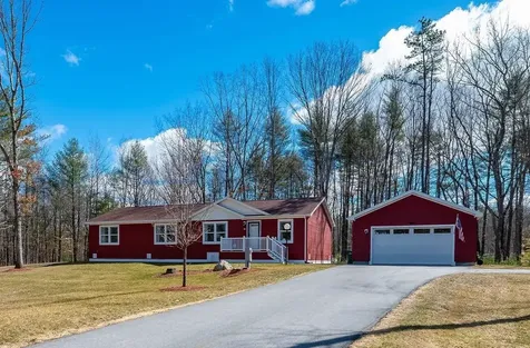 11 Blaine Court Rochester NH 03867