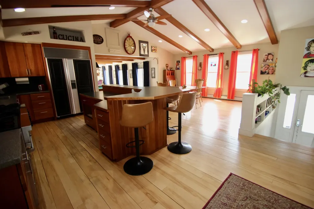 1824 Paine Turnpike South Berlin VT 05602-9093