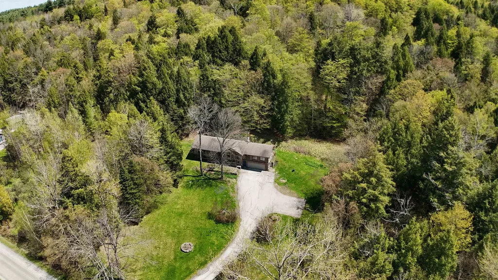 1824 Paine Turnpike South Berlin VT 05602-9093