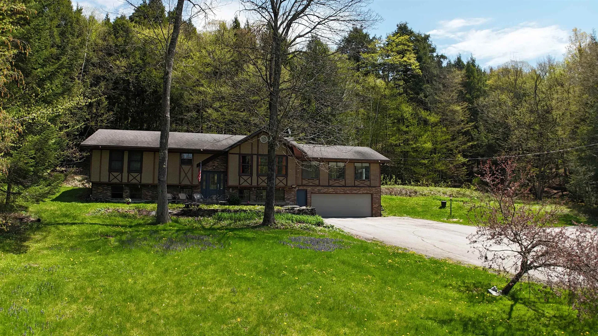 1824 Paine Turnpike South Berlin VT 05602-9093