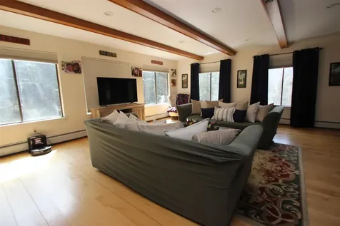 1824 Paine Turnpike South Berlin VT 05602-9093