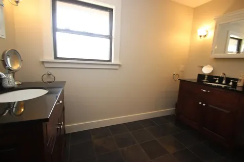 1824 Paine Turnpike South Berlin VT 05602-9093