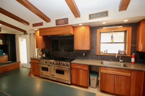 1824 Paine Turnpike South Berlin VT 05602-9093