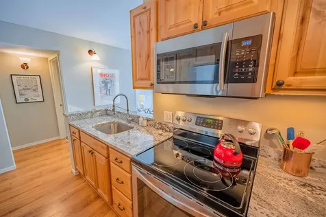 42 Lower Phase Road Warren VT 05673