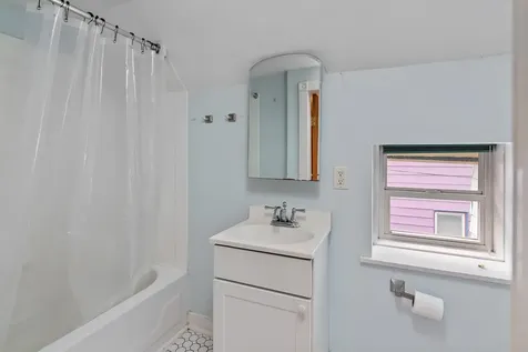 35 Convent Square Burlington VT 05401