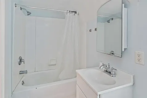 35 Convent Square Burlington VT 05401