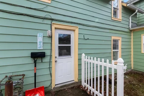 35 Convent Square Burlington VT 05401