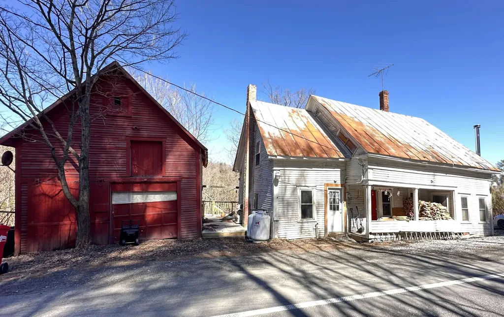 1114 Us Route 2 Marshfield VT 05658