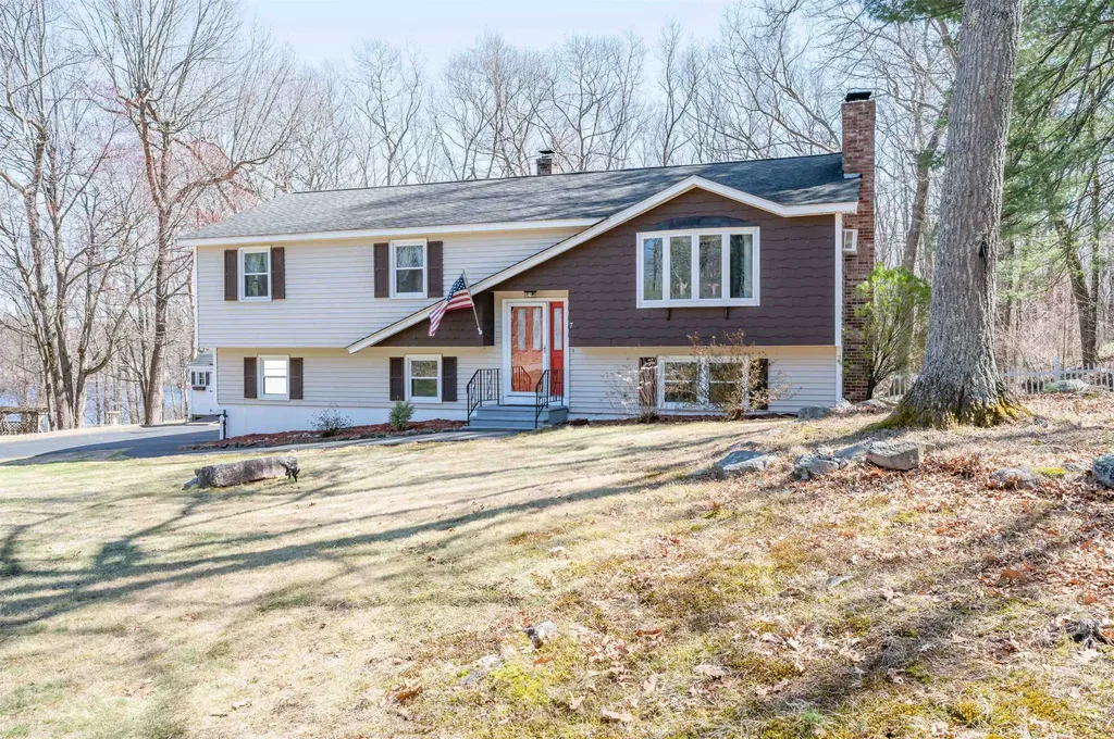 7 Dattilo Road Derry NH 03038