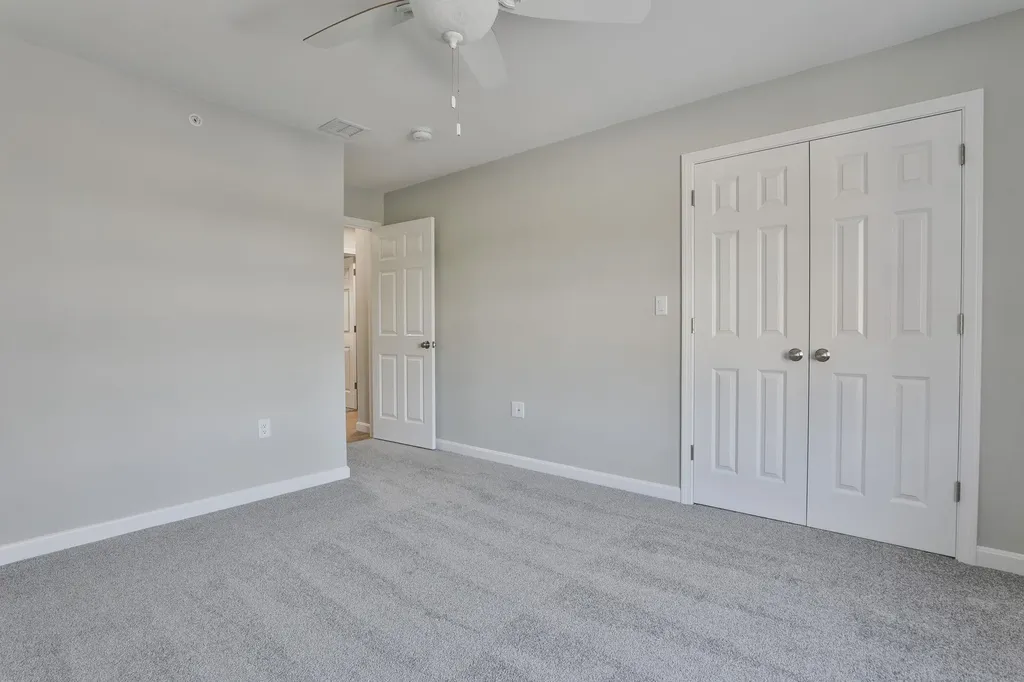 65 Centerwood Way Manchester NH 03102