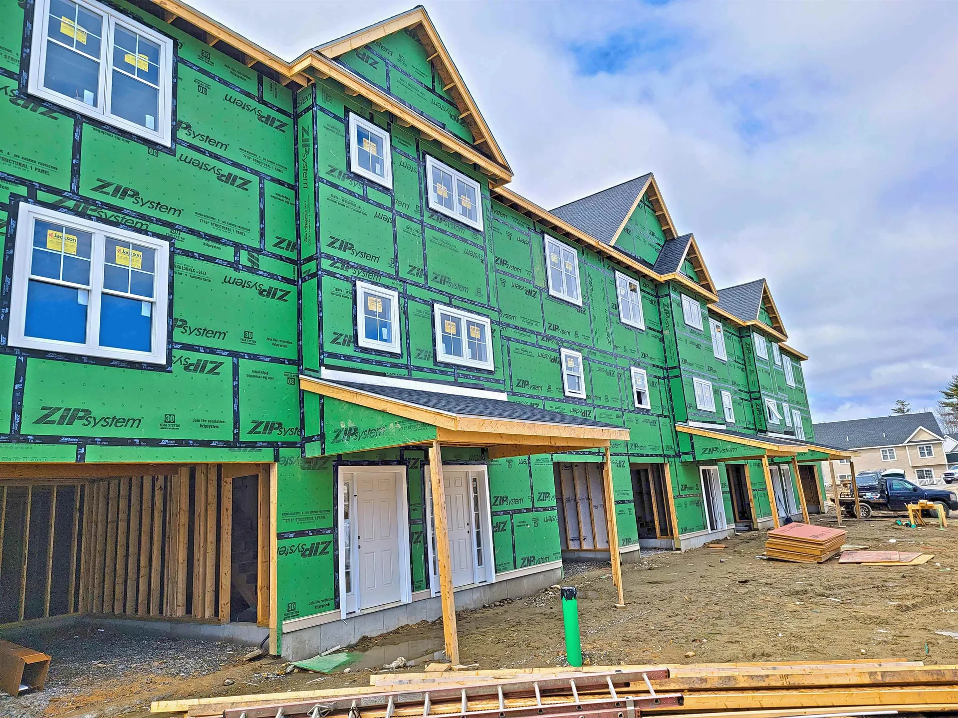 65 Centerwood Way Manchester NH 03102