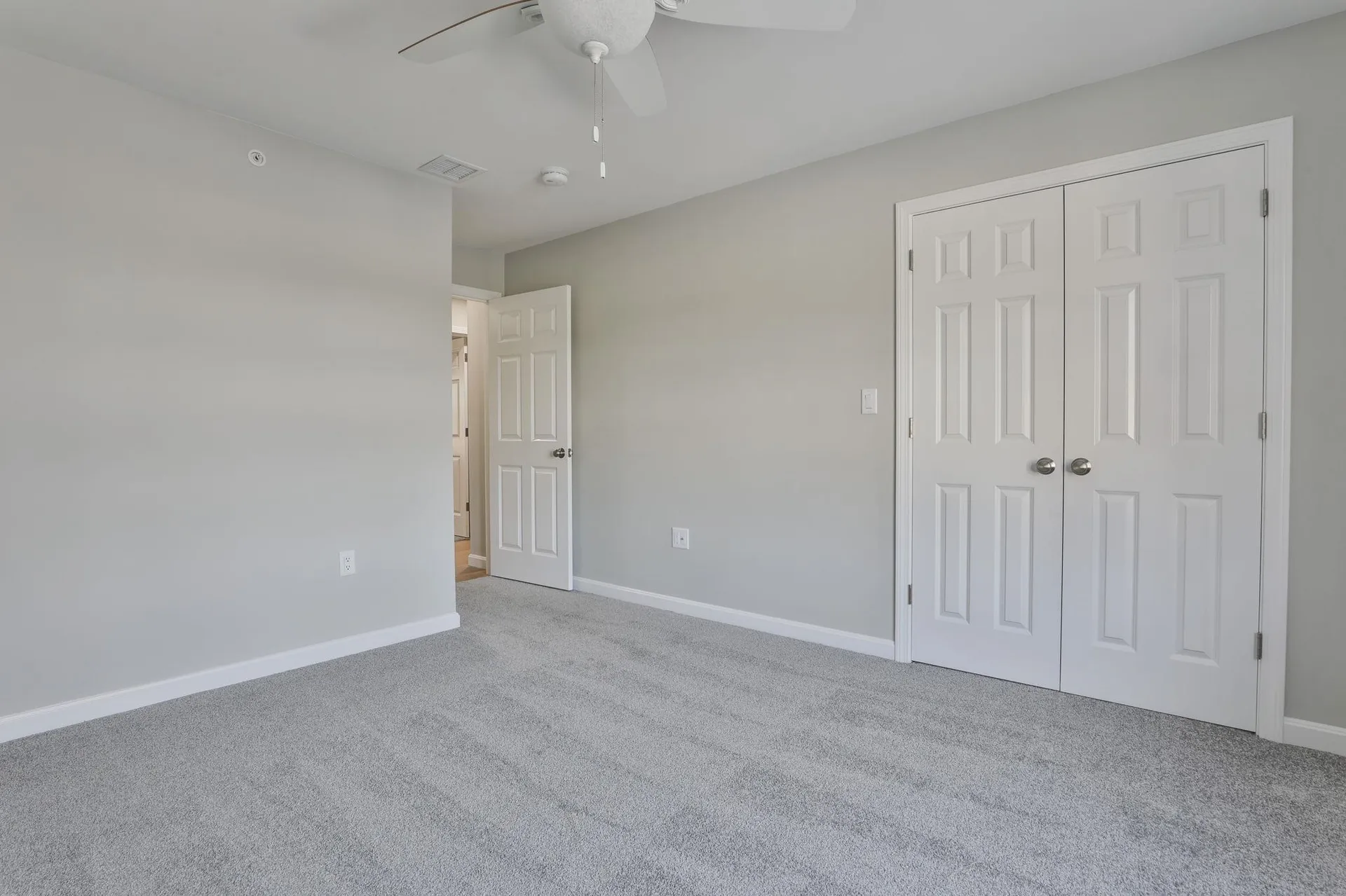 65 Centerwood Way Manchester NH 03102