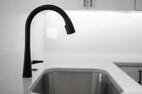 65 Centerwood Way Manchester NH 03102