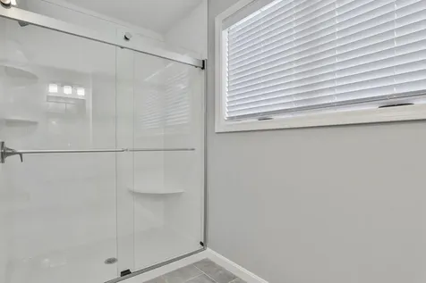 65 Centerwood Way Manchester NH 03102