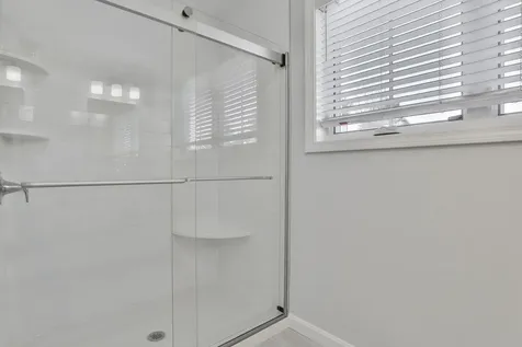 65 Centerwood Way Manchester NH 03102