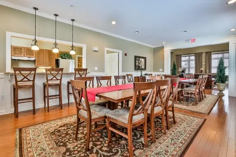 65 Centerwood Way Manchester NH 03102