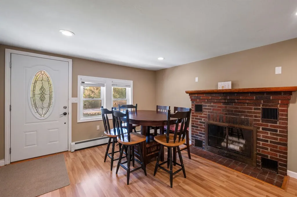 12 Wildwood Road Gilford NH 03249