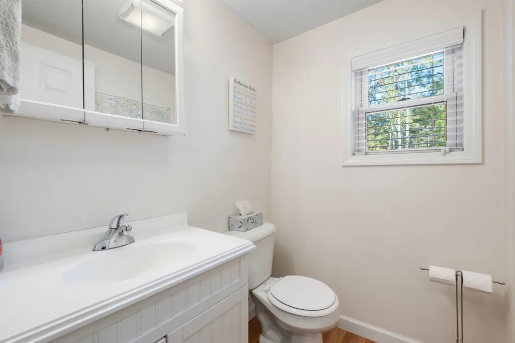 12 Wildwood Road Gilford NH 03249