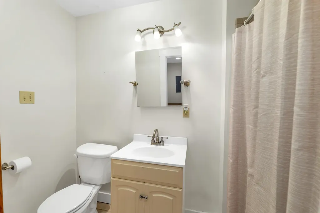 12 Wildwood Road Gilford NH 03249