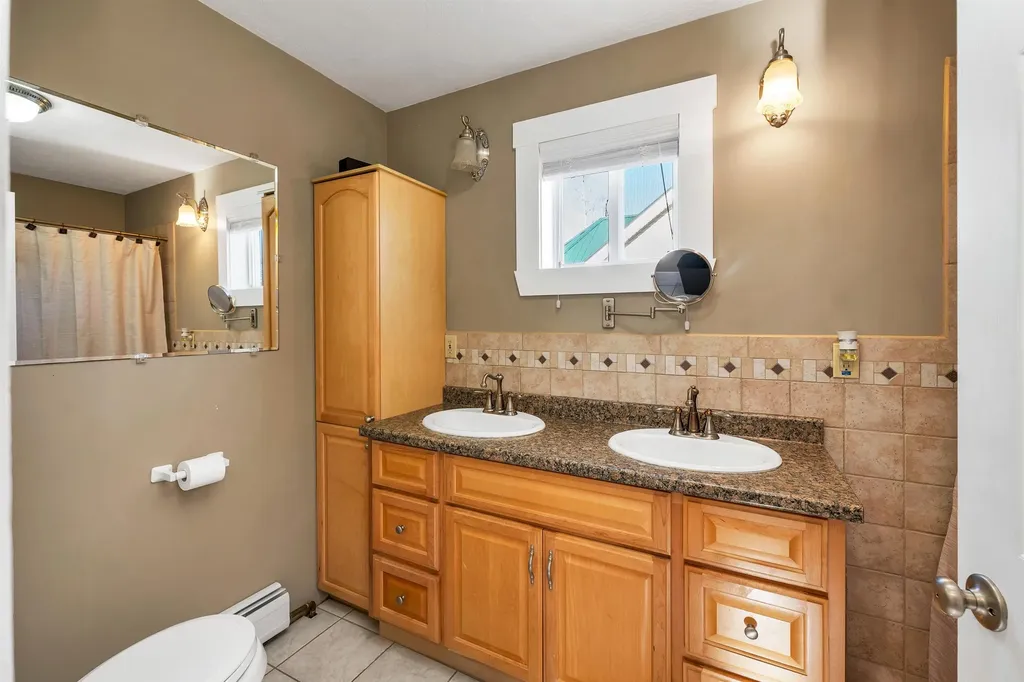 12 Wildwood Road Gilford NH 03249