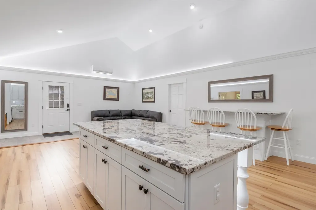 12 Wildwood Road Gilford NH 03249