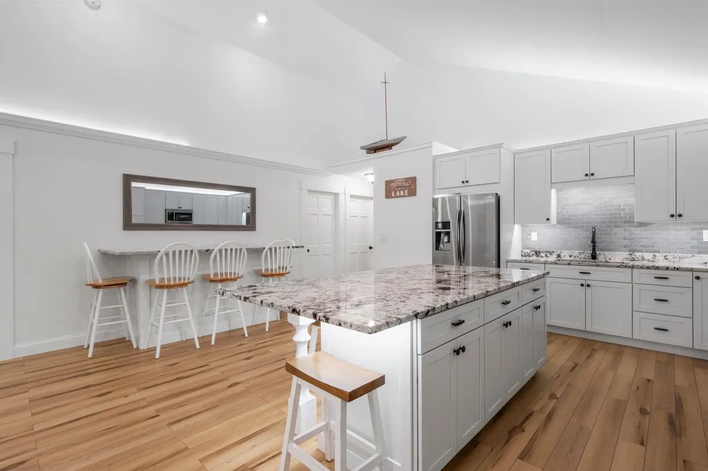 12 Wildwood Road Gilford NH 03249