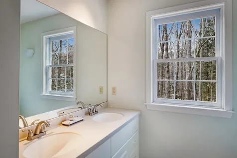 88 Quail Way Shelburne VT 05482