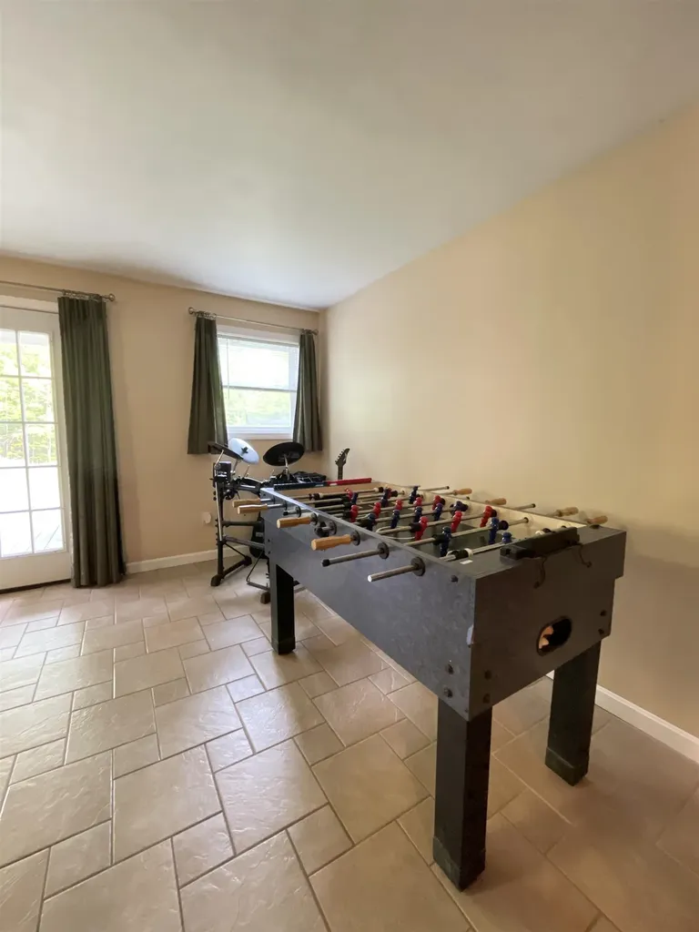 72 Codfish Hill Road Canaan NH 03741