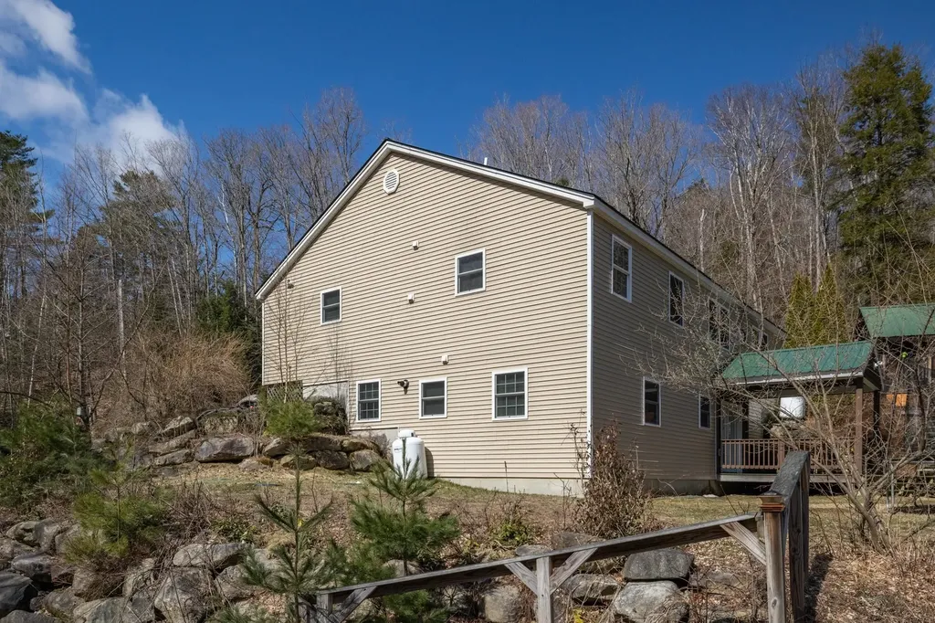 72 Codfish Hill Road Canaan NH 03741